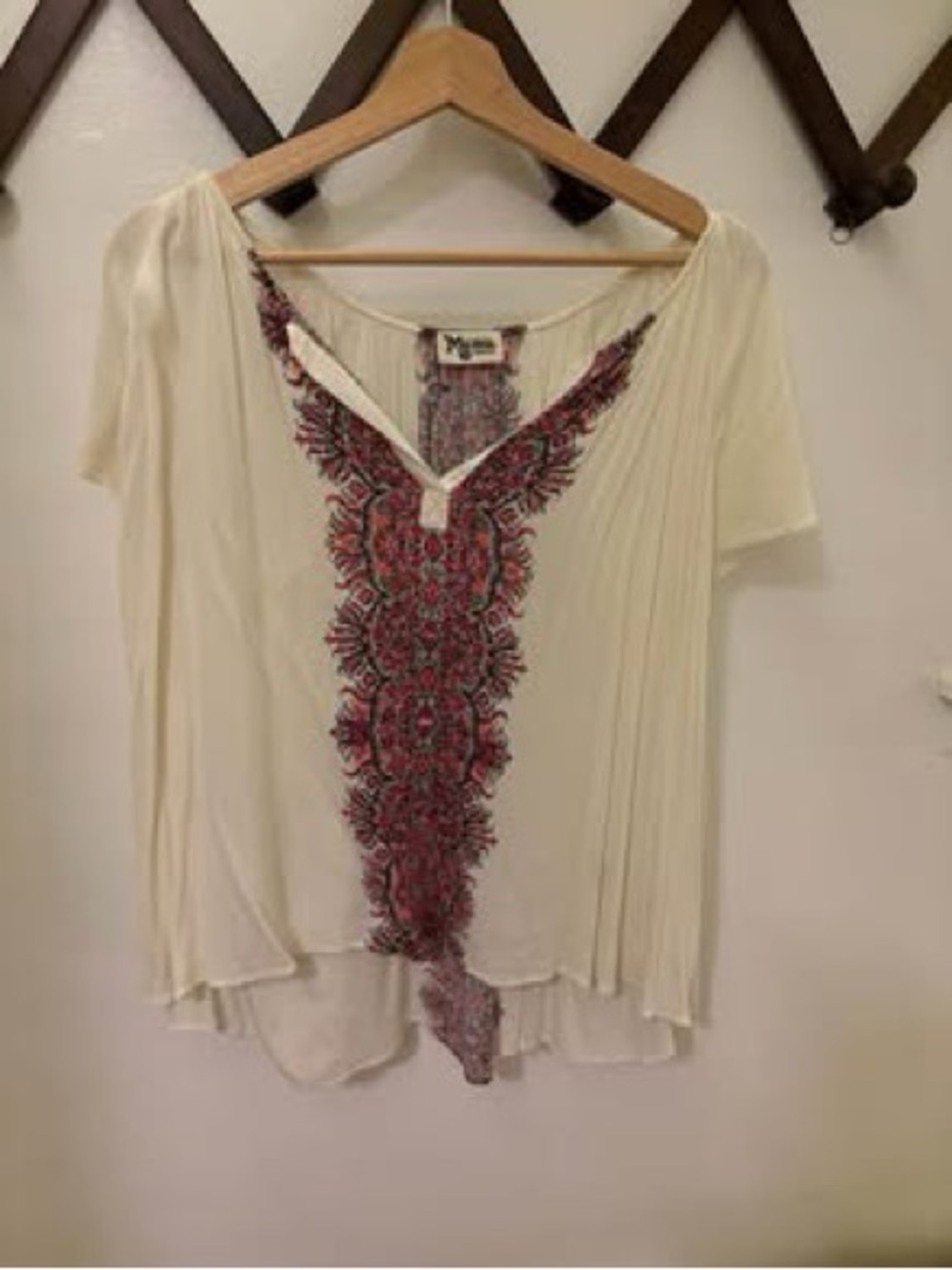 SMYMM Boho Cream Short-Sleeve Top with Pink Paisley Panel